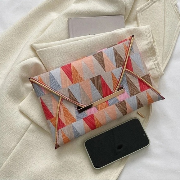 Geometric Multicolor Clutch Bag - Picture 2 of 8